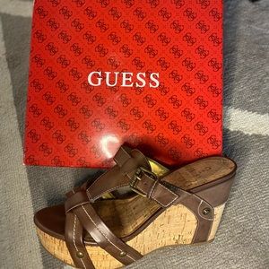 Guess Wedge, Size 9